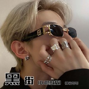 18厘米裸男自慰吞精
